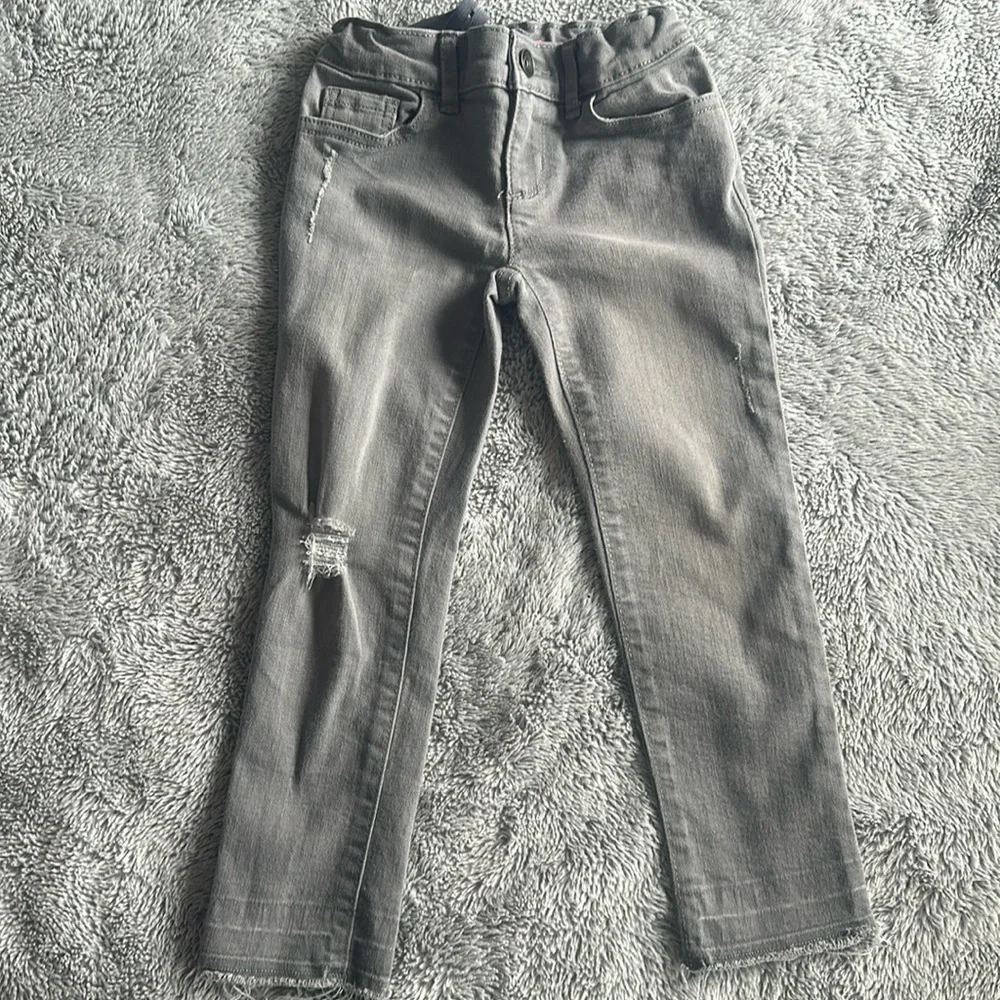 🎀 2pcs Girls Outfit Jeans and Button Down Shirt
